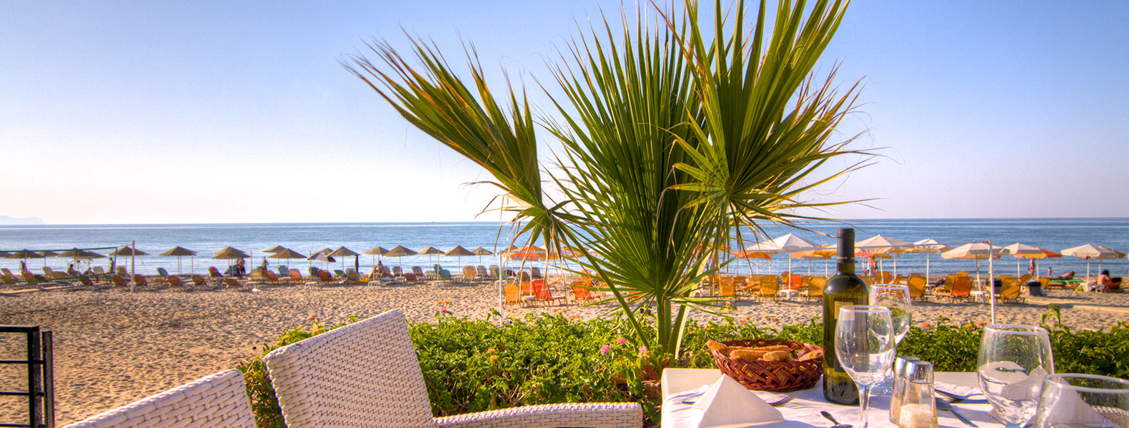 Dimitrios Village Beach Resort and Spa - Δείπνο δίπλα στη θάλασσα